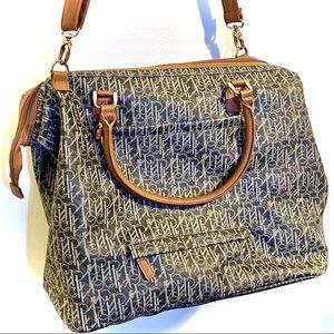 Huge Calvin Klein overnight bag/ purse EUC